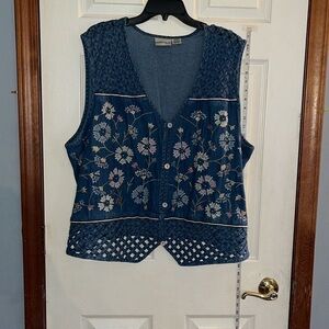 VTG-fashion bug-26-28-Denim -floral, embroidered & beadwork, woven cutout vest.